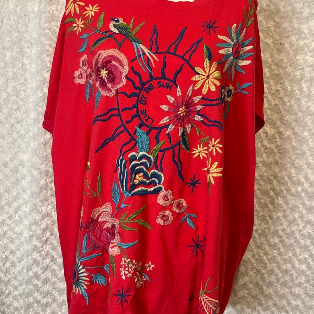 NWOT Johnny Was Coral “Live By The Sun” Floral Embroidered Top, size 3X